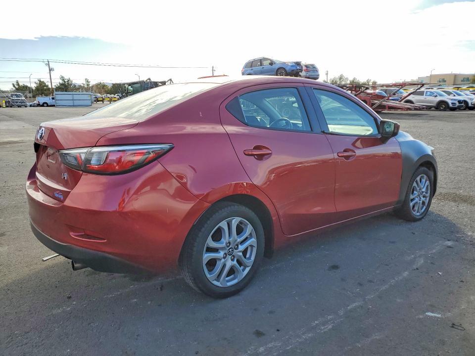 2017 Toyota Yaris ia