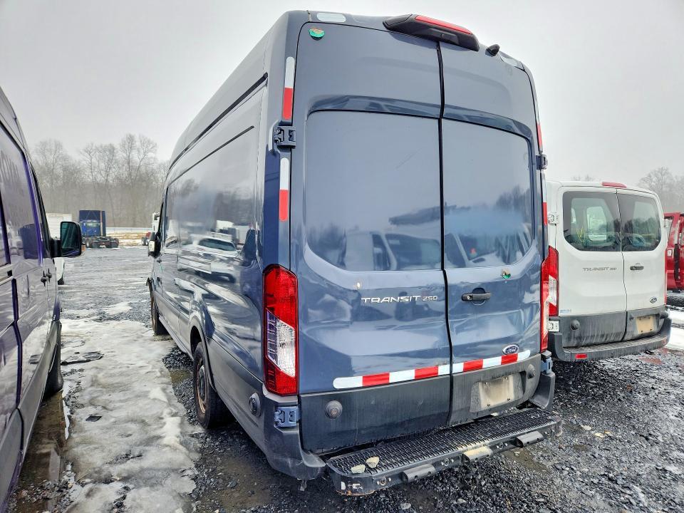 2020 Ford Transit T-250