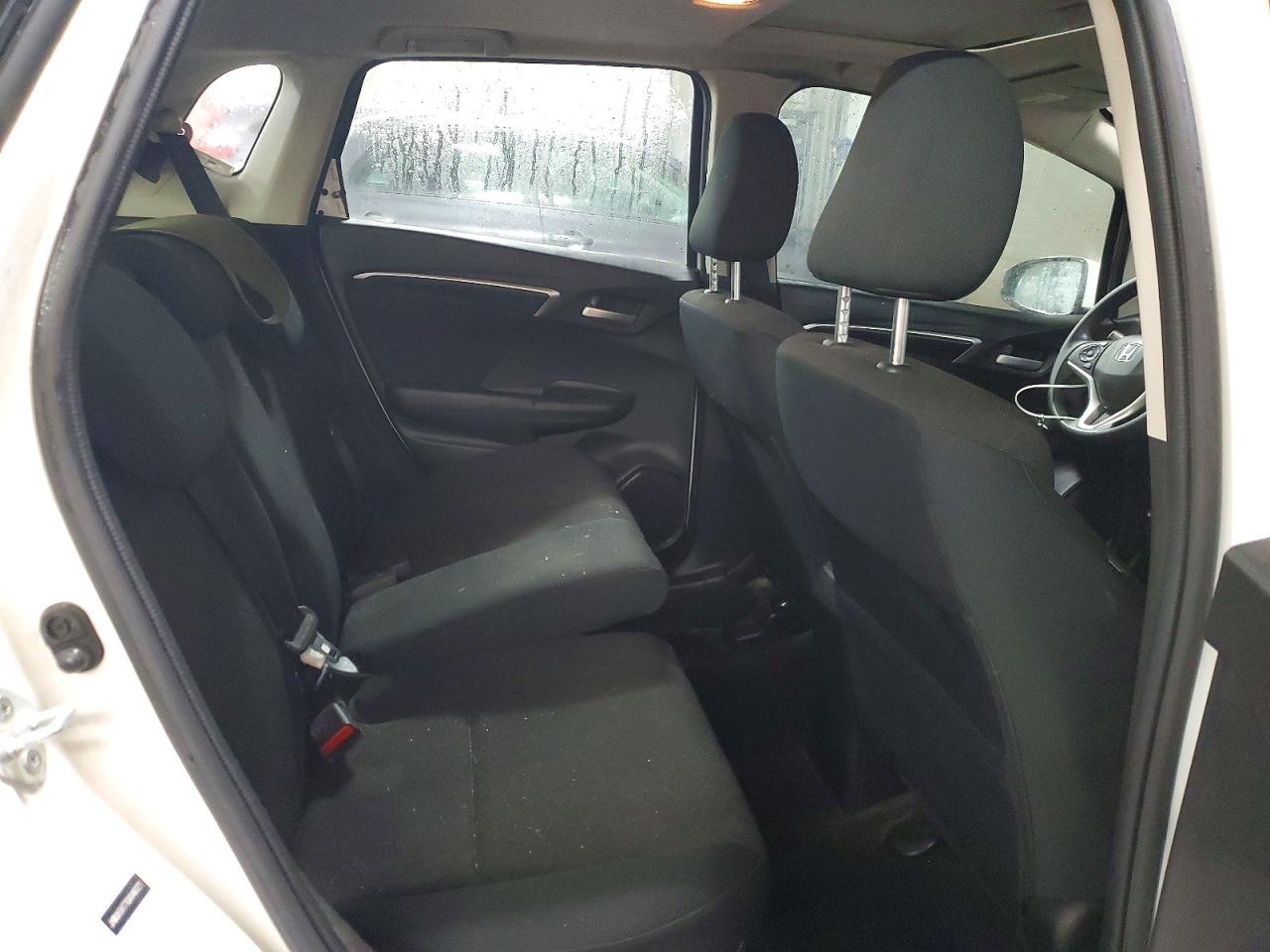 2016 Honda Fit ex