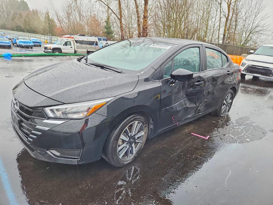 2025 Nissan Versa sv