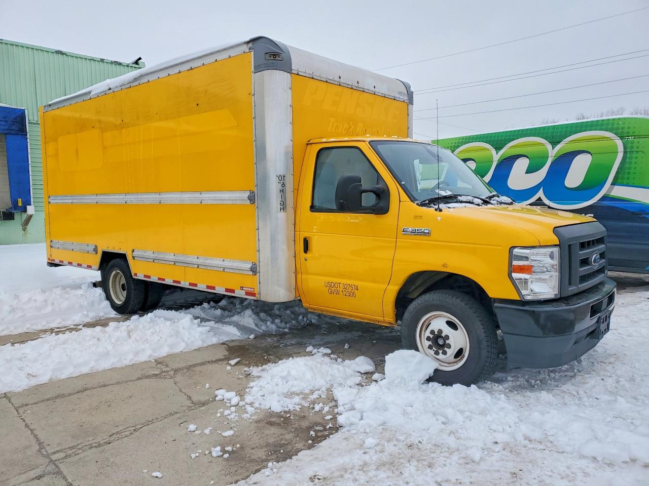 2022 Ford E350 BOX Truck