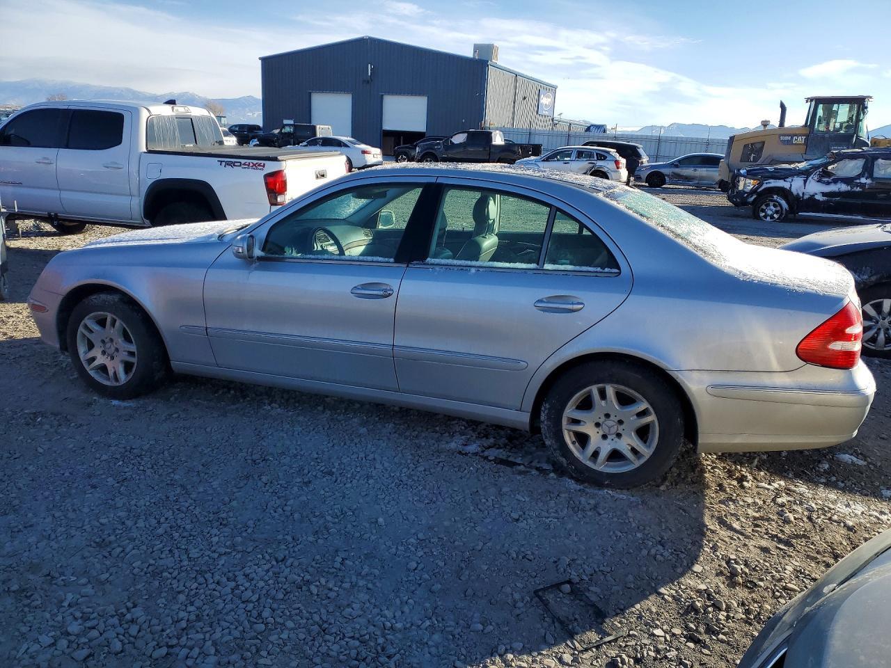 2004 Mercedes-Benz E 320