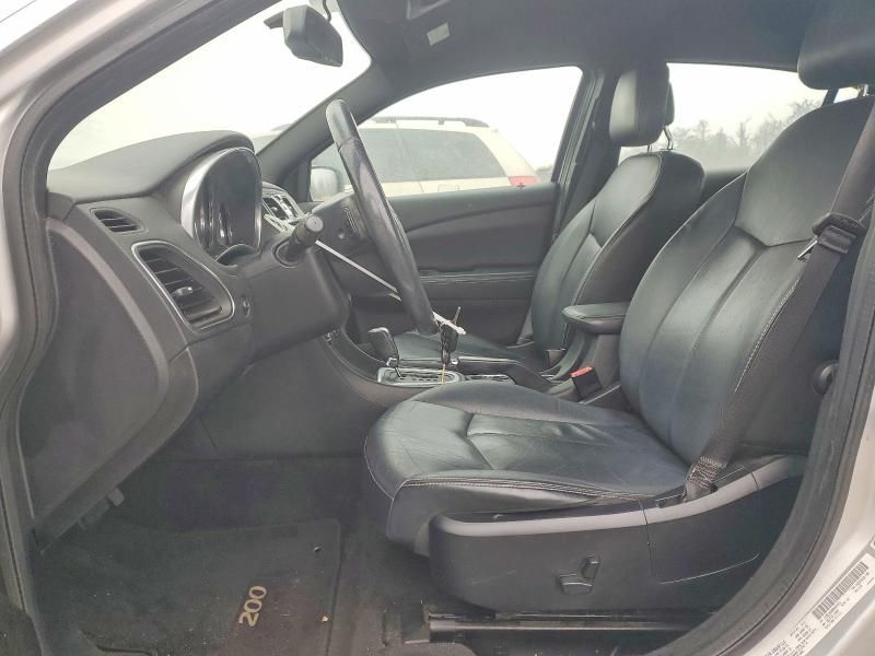 2011 Chrysler 200 Limited