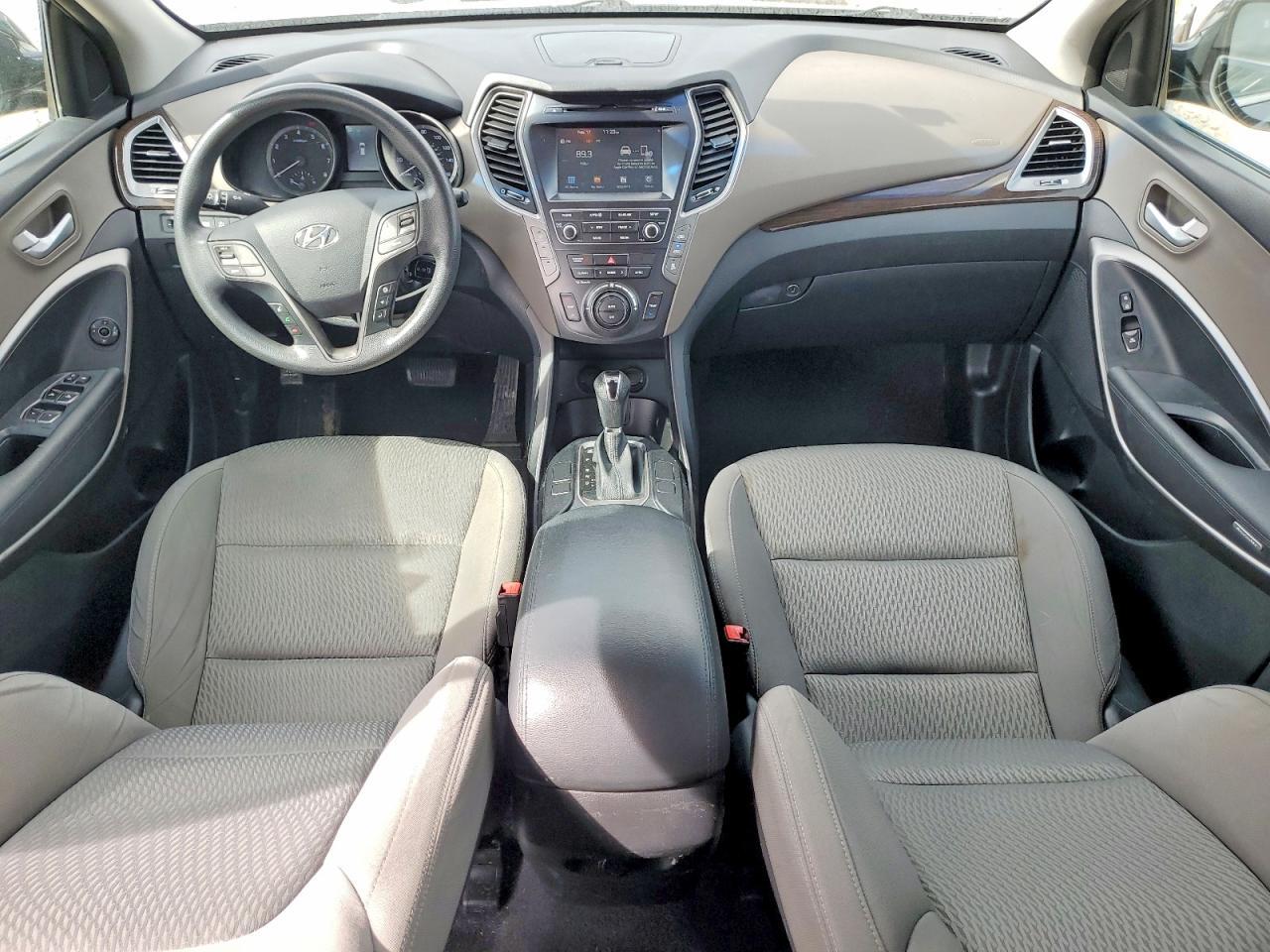 2017 Hyundai Santa fe se