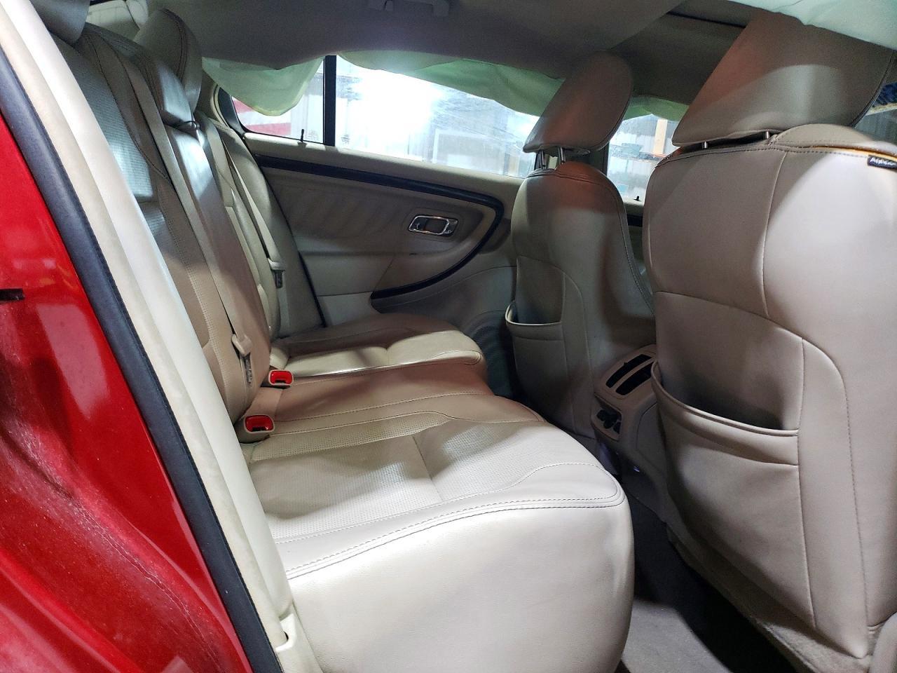 2010 Ford Taurus Limited
