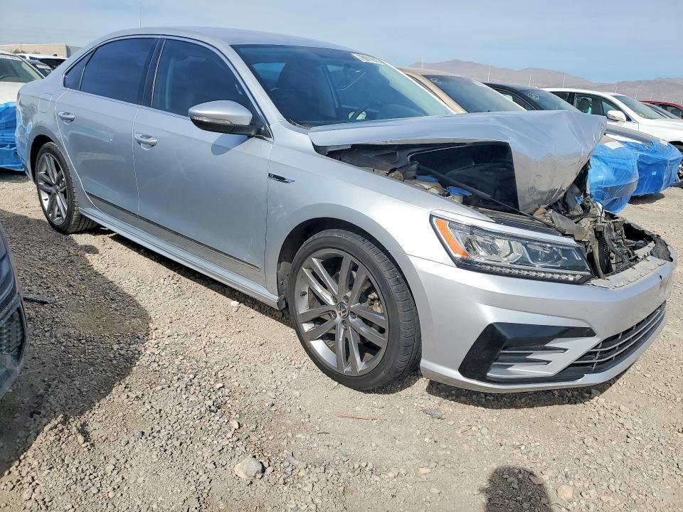 2017 Volkswagen Passat R-line