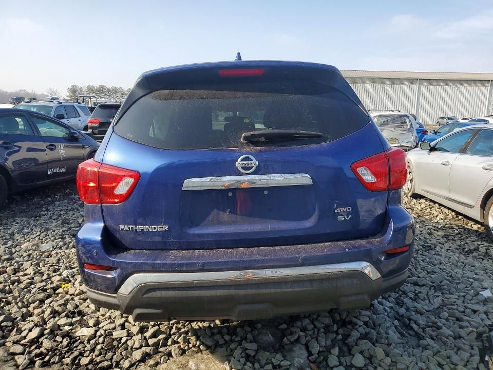 2020 Nissan Pathfinder sv