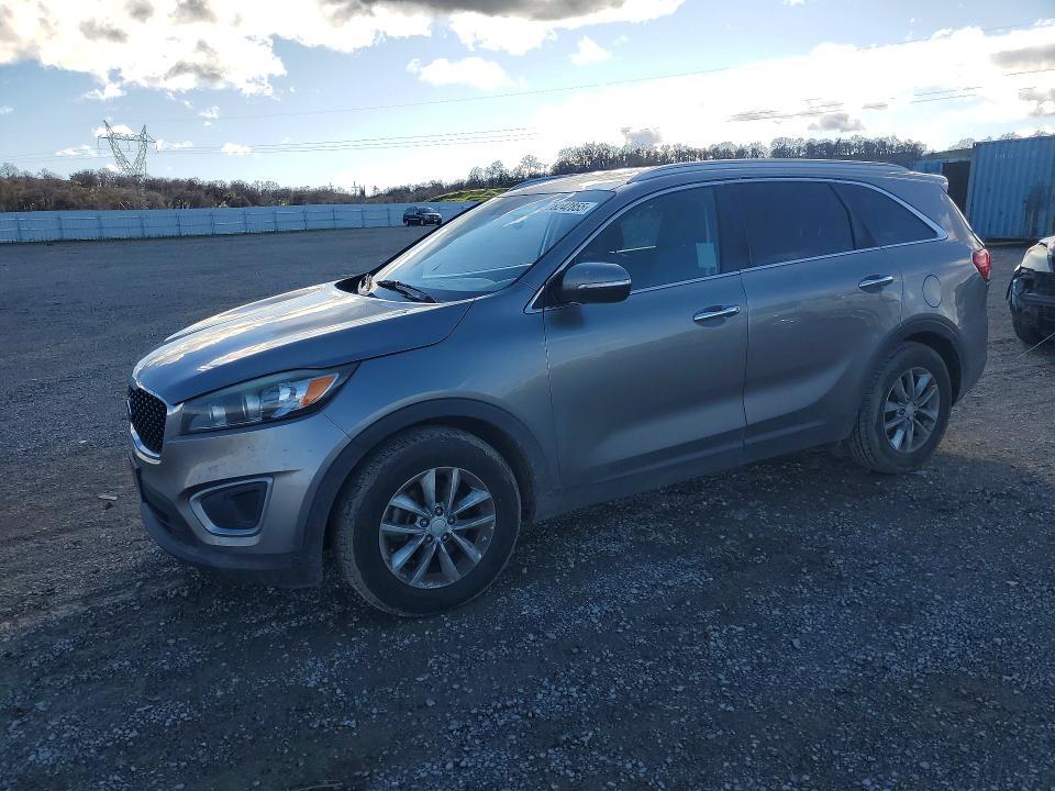 2017 KIA Sorento lx V6