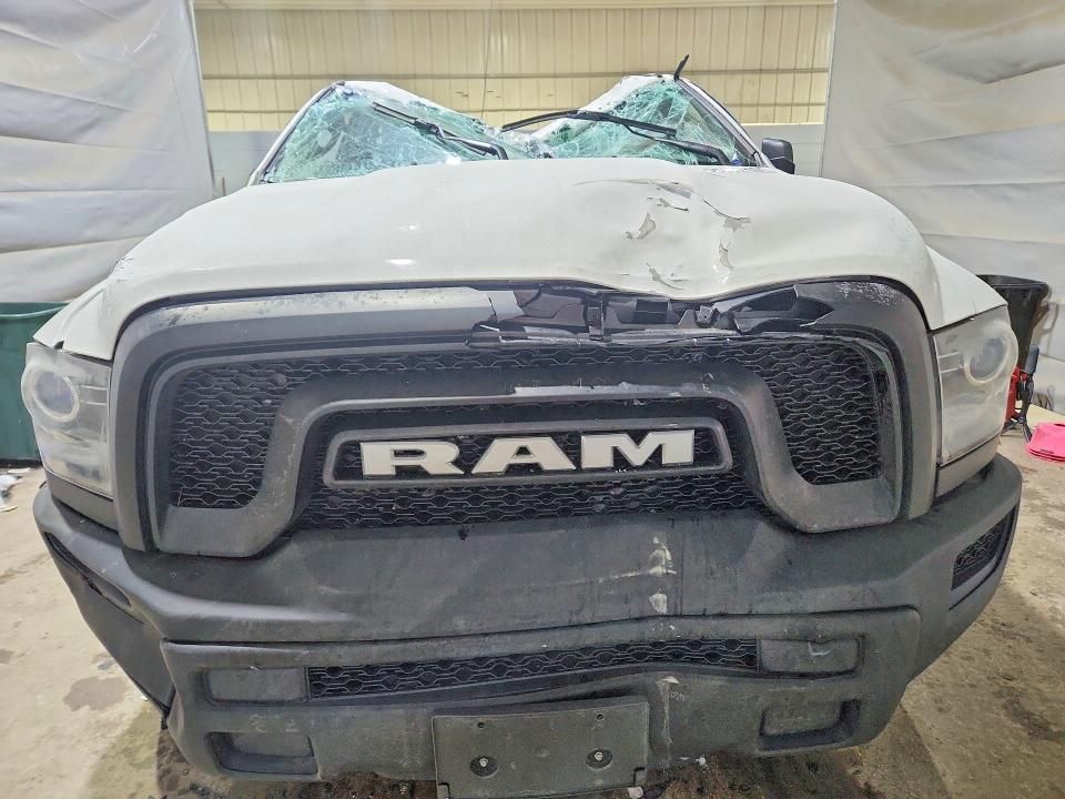 2022 Dodge Ram 1500 Classic slt