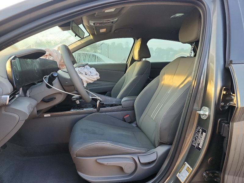 2024 Hyundai Elantra Blue