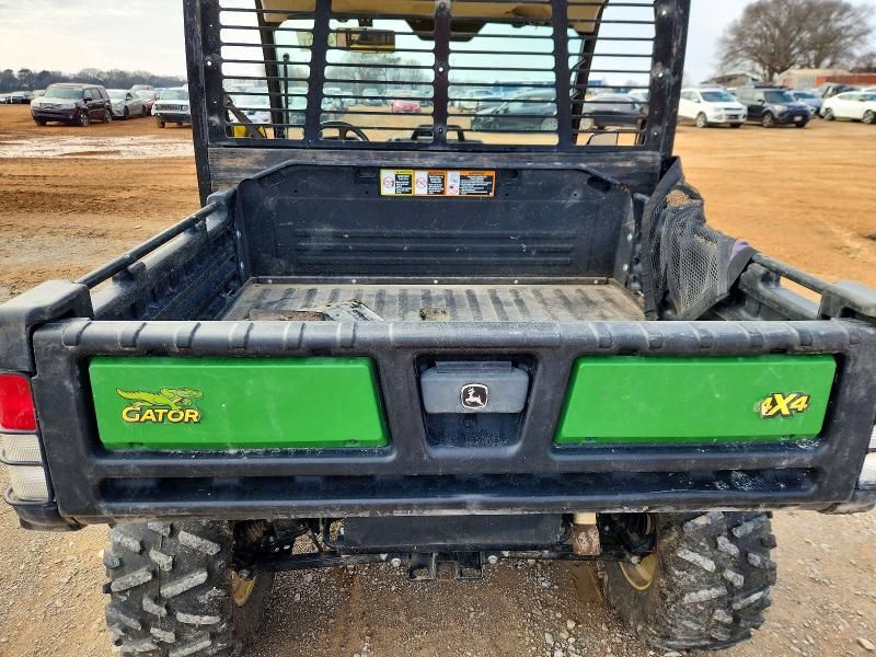 2018 John Deere XUV835M Utility Vehicle