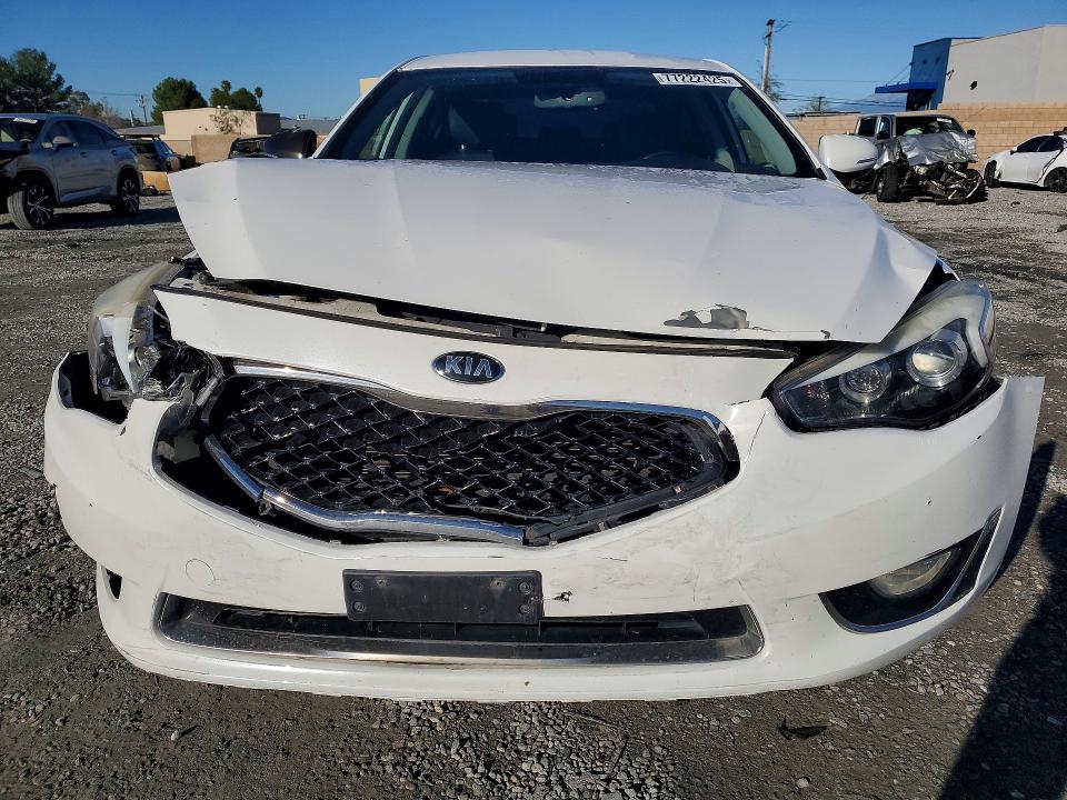 2015 KIA Cadenza Premium