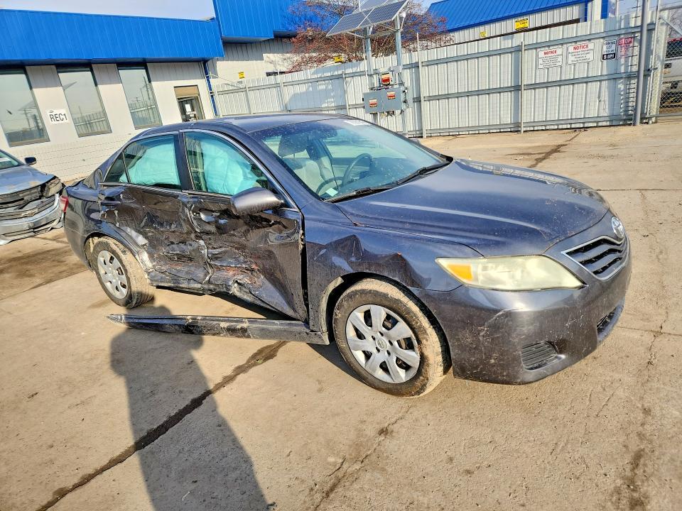 2010 Toyota Camry le