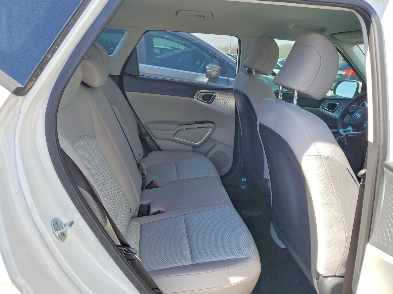 2021 KIA Soul lx