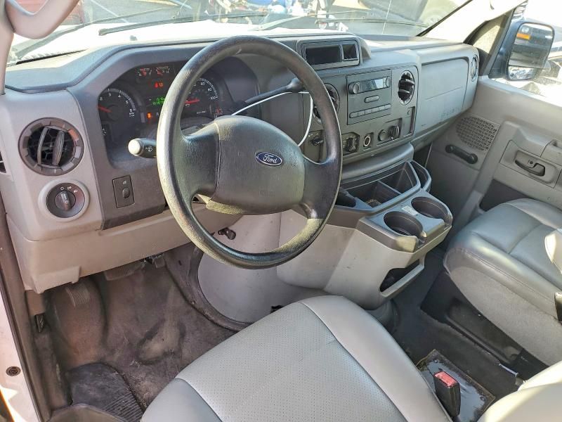 2010 Ford Econoline E250 van