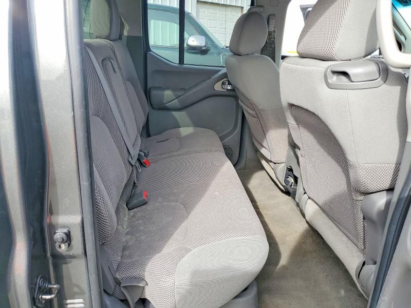 2006 Nissan Frontier Crew cab le