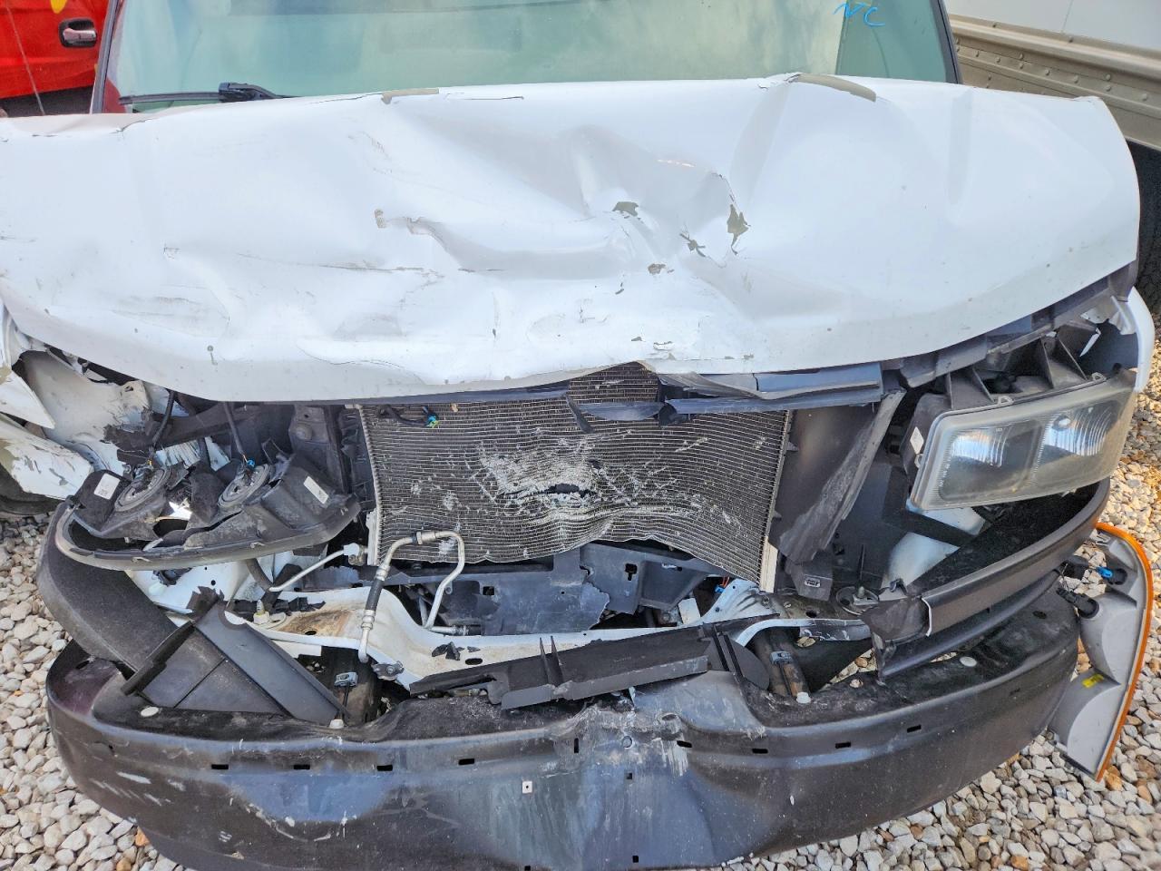 2021 Chevrolet Express BOX Truck