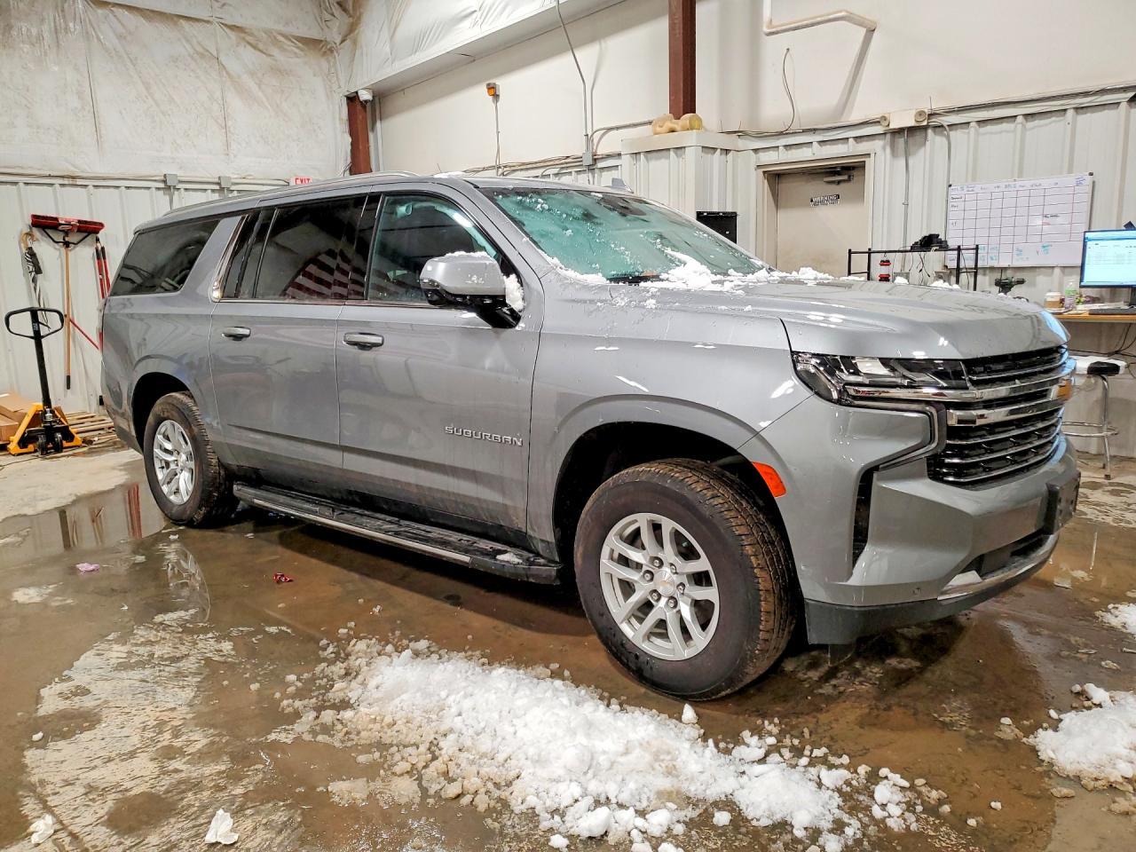 2023 Chevrolet Suburban K1500 lt