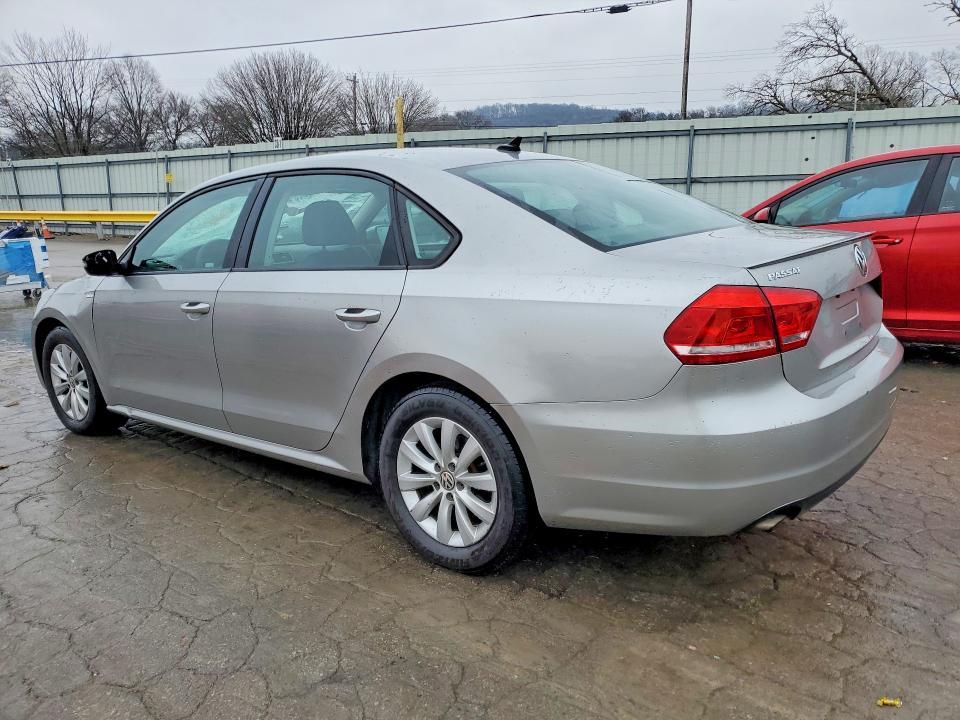2013 Volkswagen Passat s