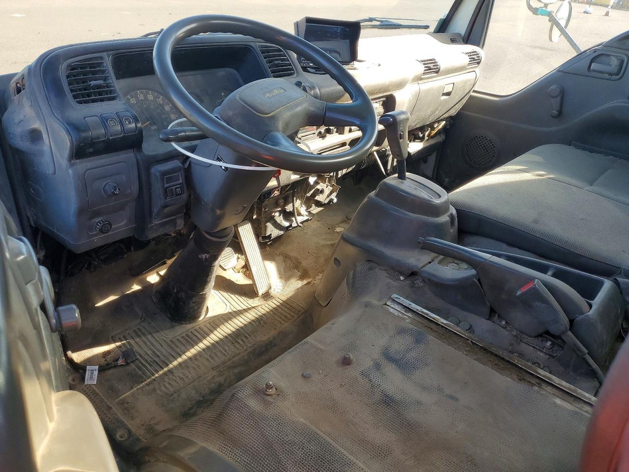 2002 Isuzu NQR