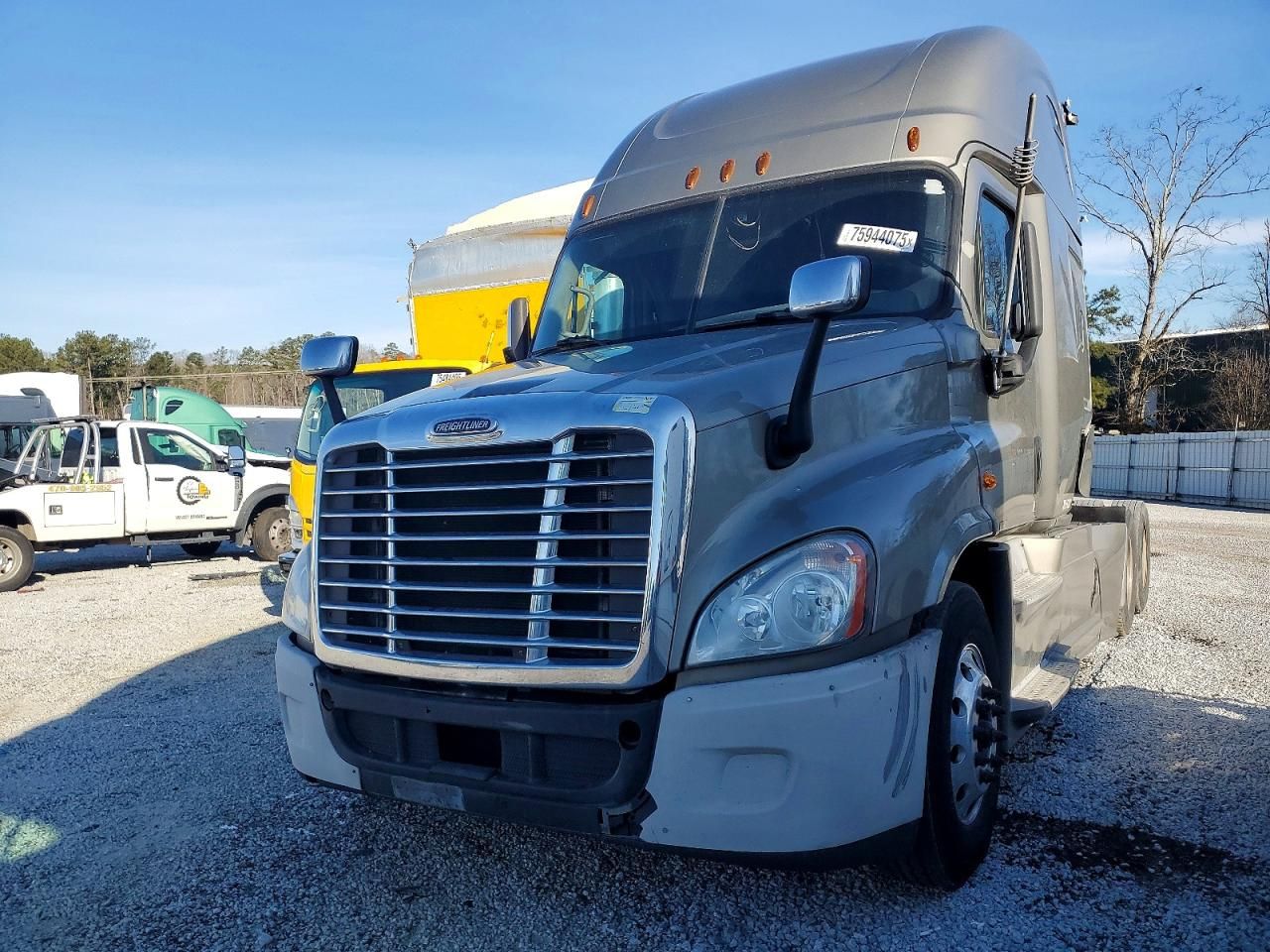 2020 Freightliner Cascadia Semi Truck