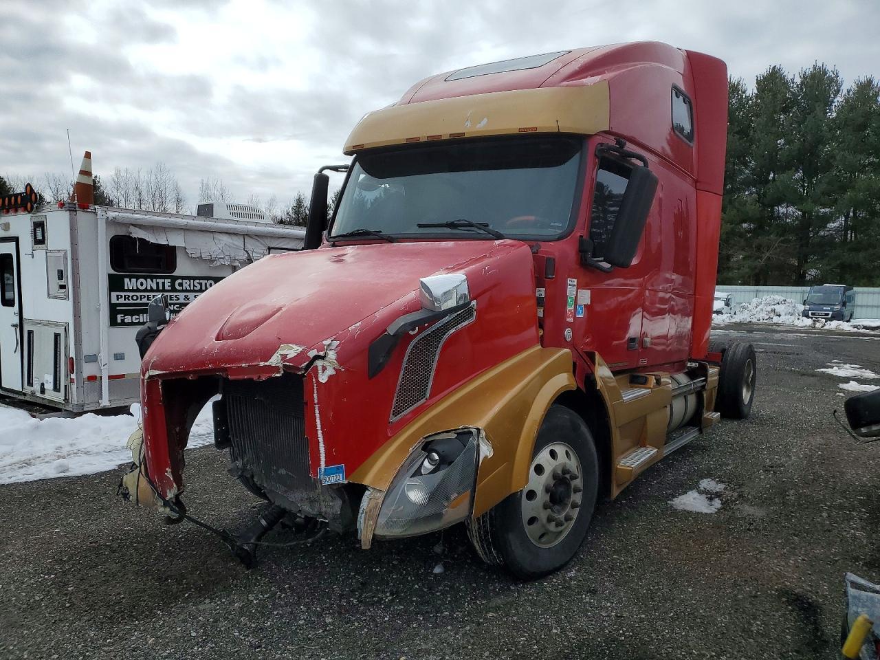 2007 Volvo VNL Semi Truck