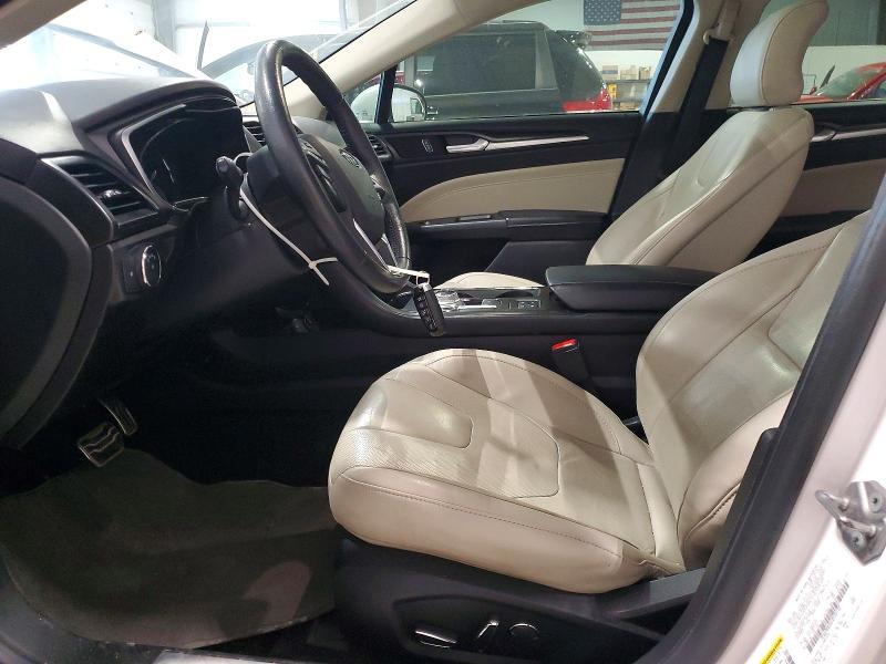 2018 Ford Fusion Titanium/platinum hev