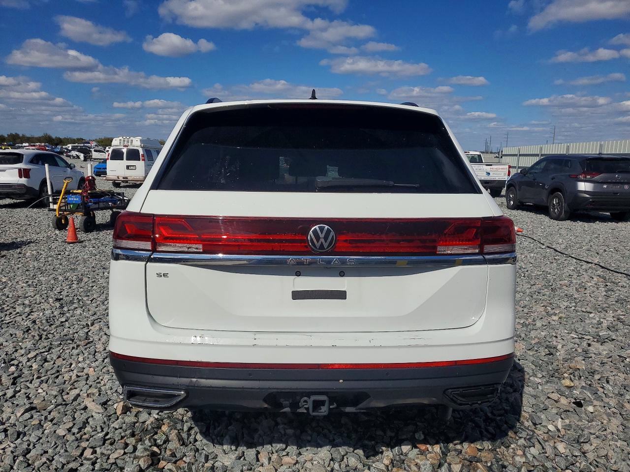 2025 Volkswagen Atlas se