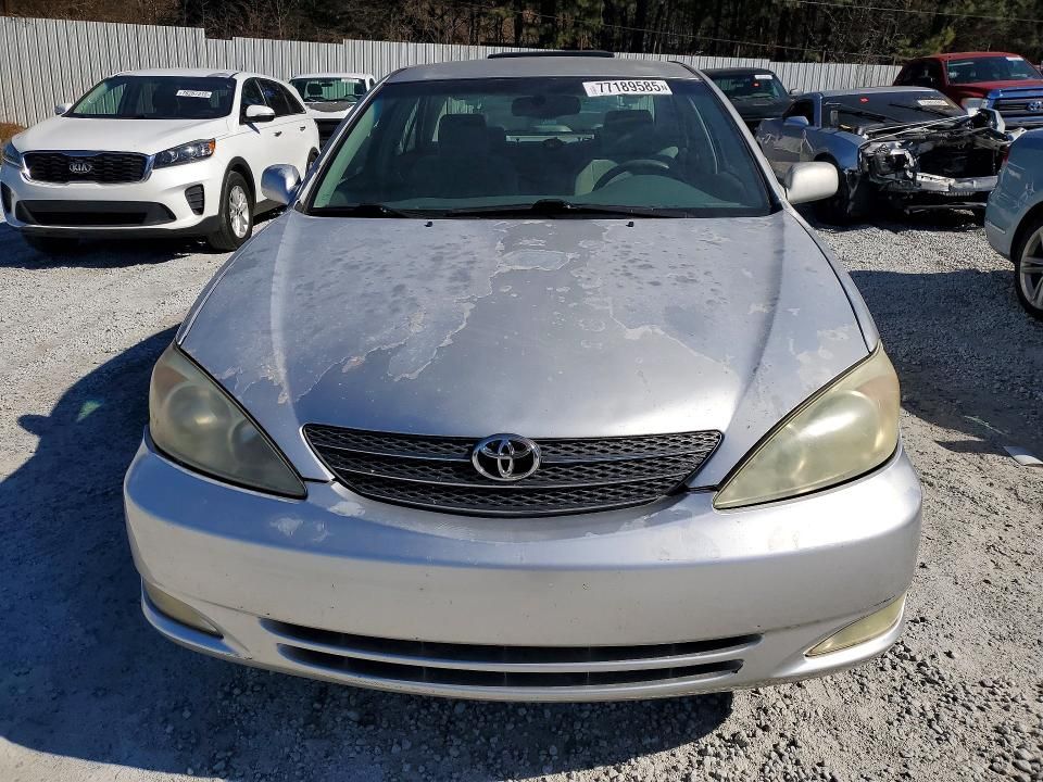 2004 Toyota Camry le