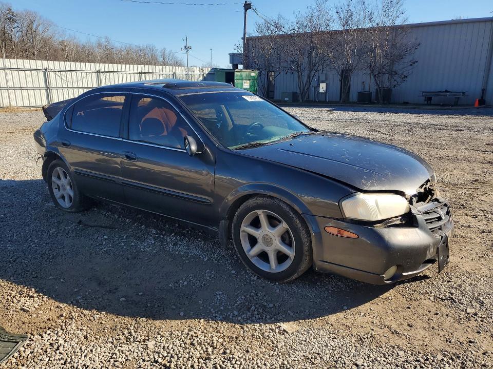 2000 Nissan Maxima gle
