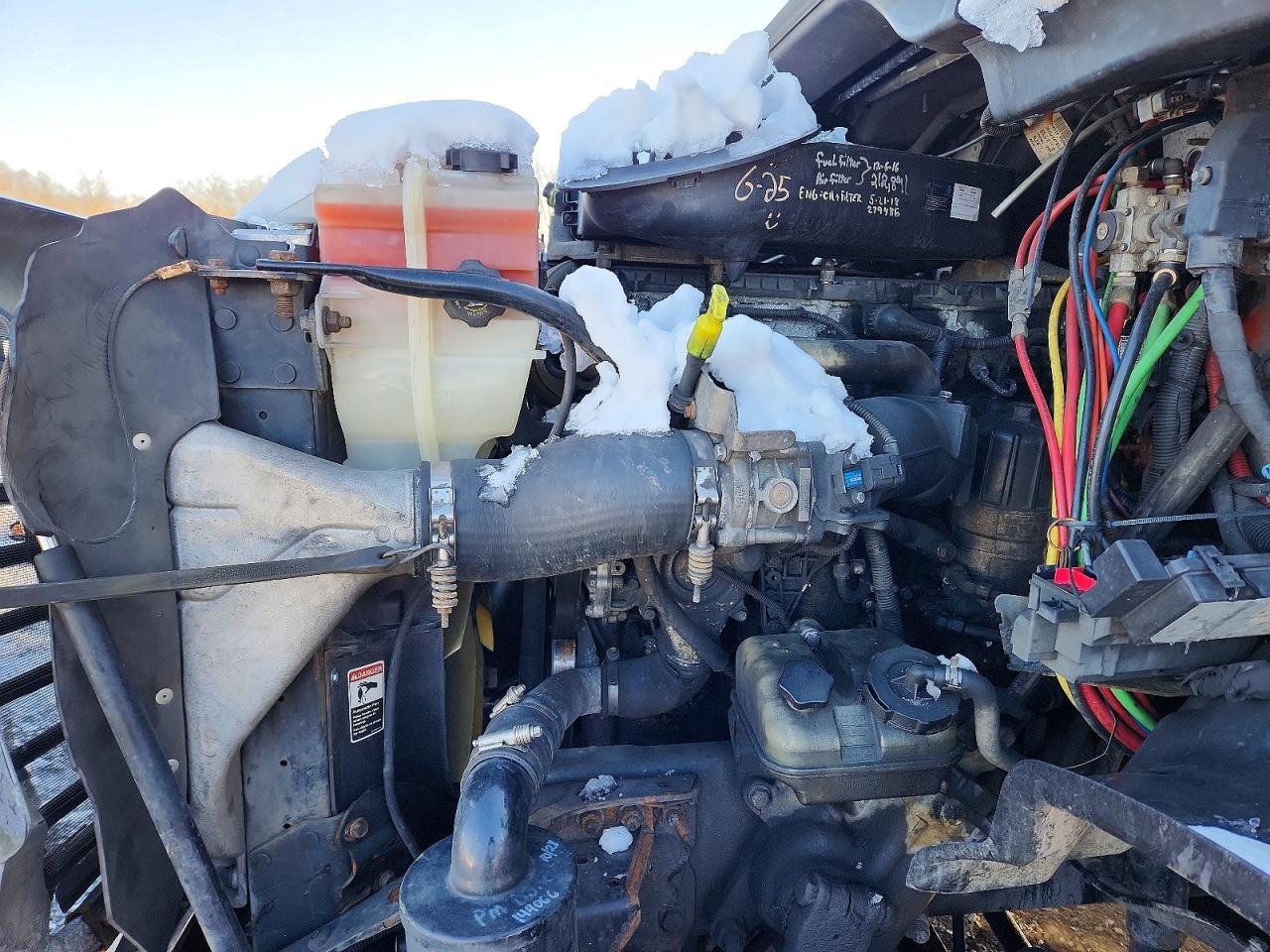 2012 Freightliner Cascadia Semi Truck