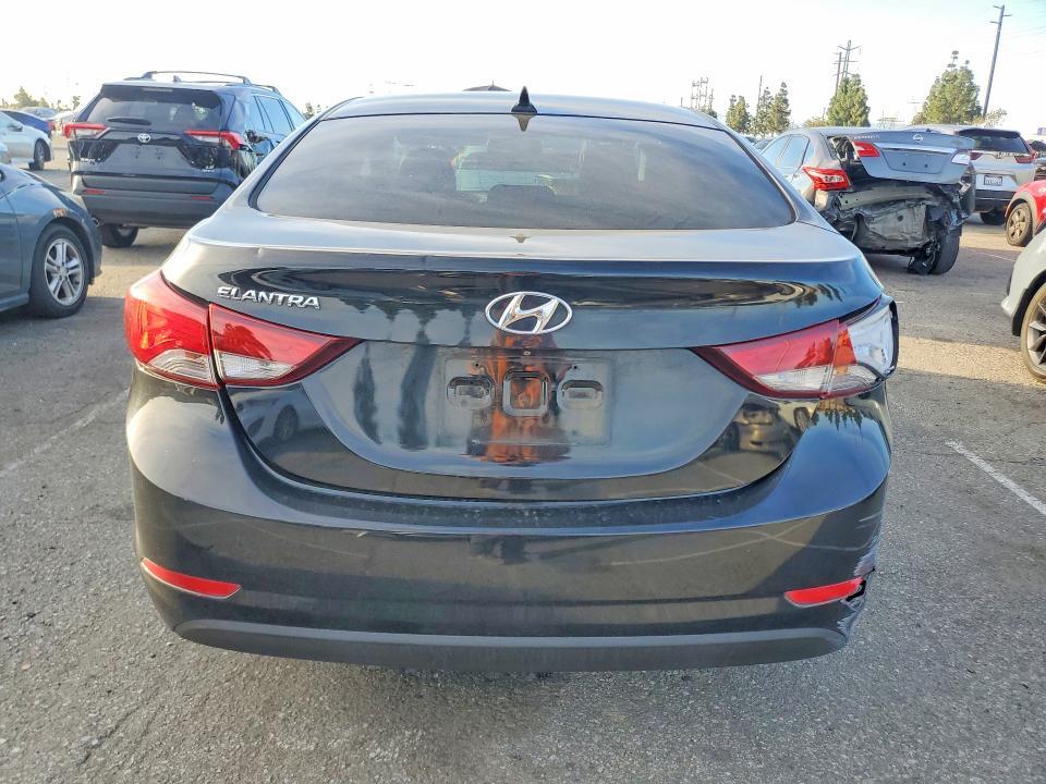 2014 Hyundai Elantra se