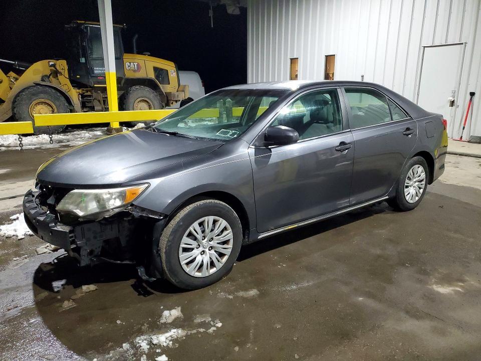 2013 Toyota Camry le