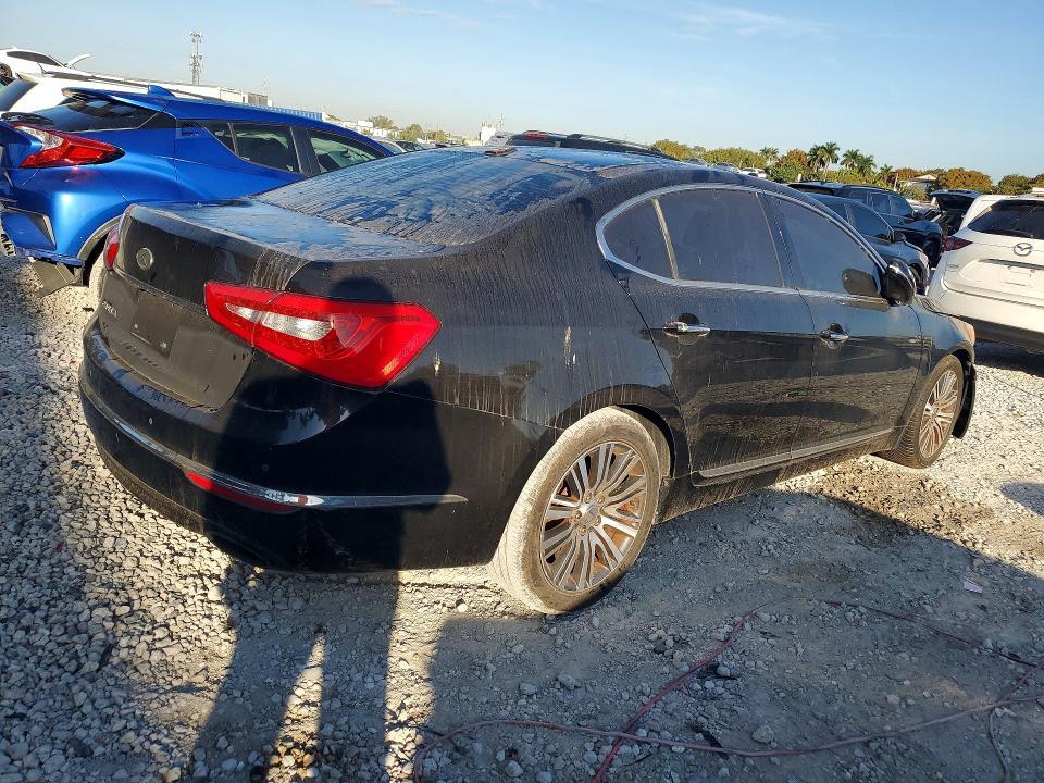 2014 KIA Cadenza Premium