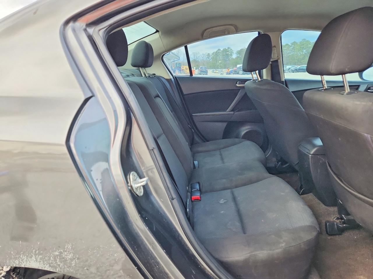 2011 Mazda 3 I