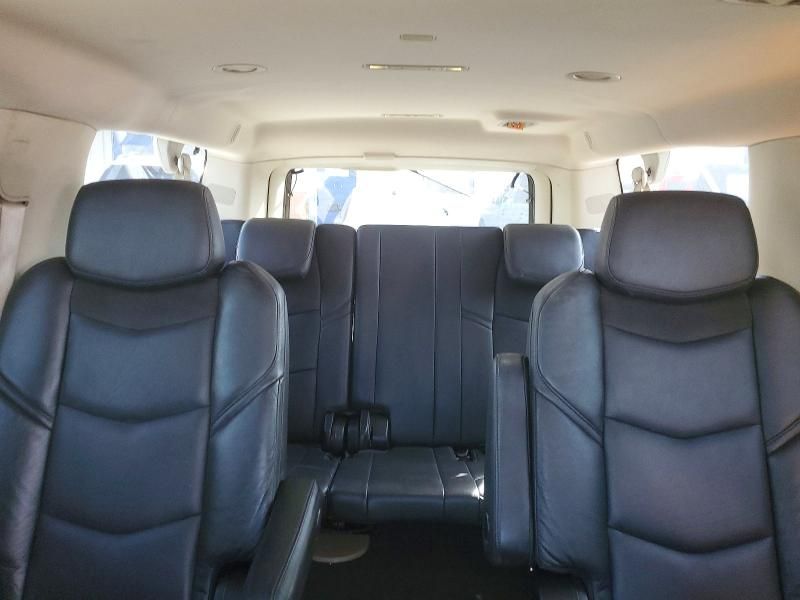 2018 Cadillac Escalade esv Luxury