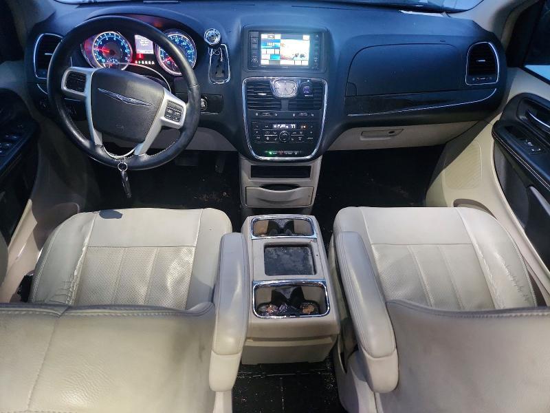 2015 Chrysler Town & Country Touring l