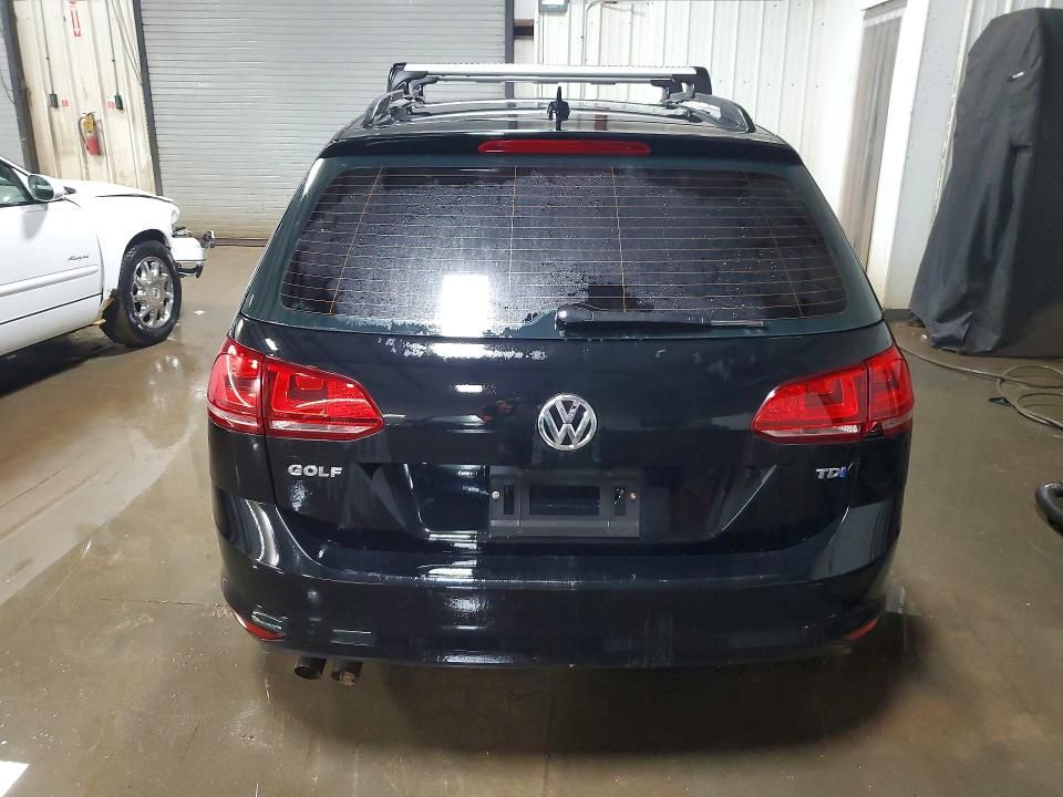 2015 Volkswagen Golf Sportwagen tdi s