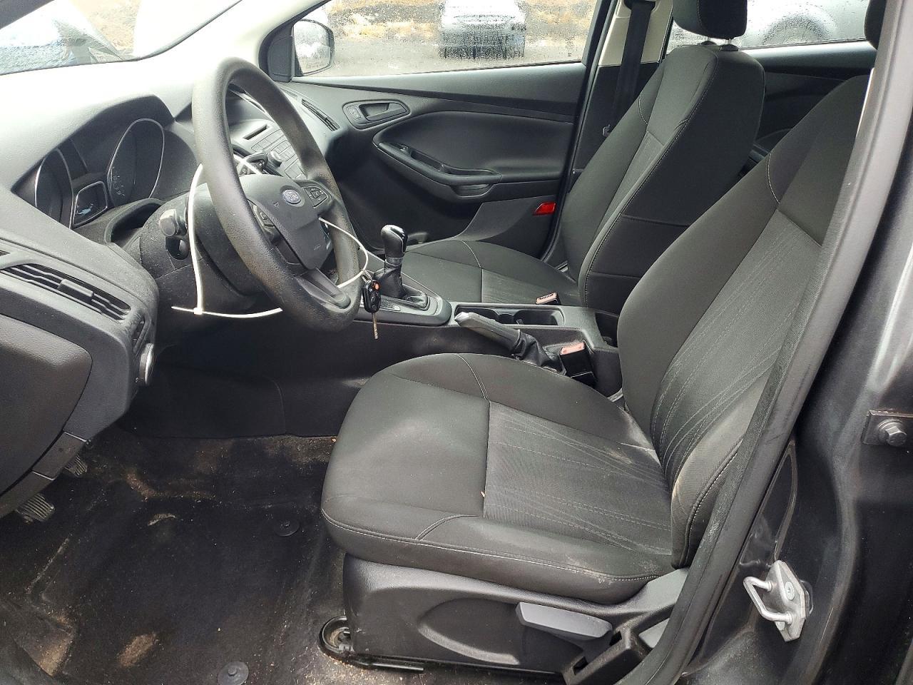 2017 Ford Focus s