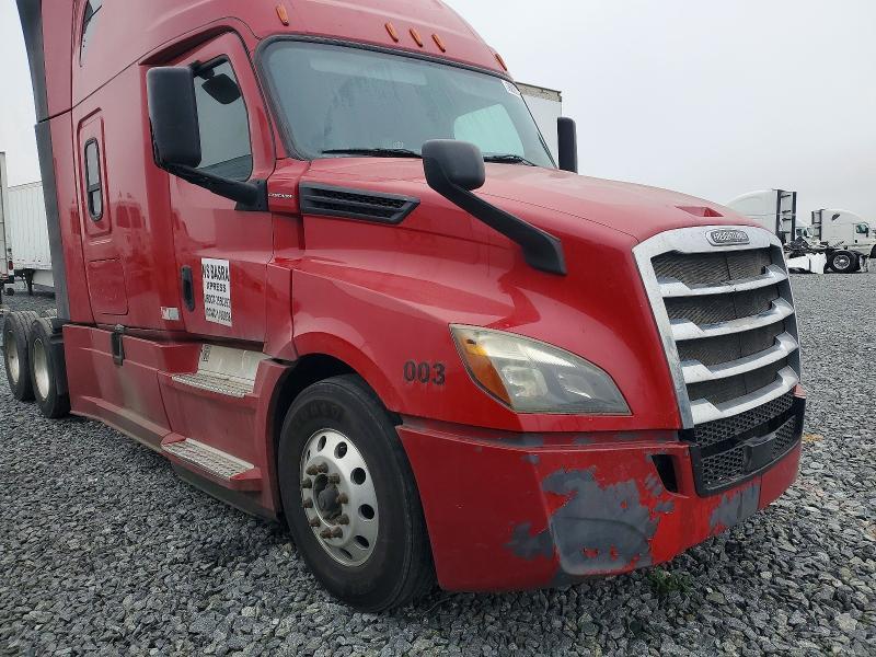 2019 Freigliner 2019 Freightliner Cascadia 126 Semi Truck