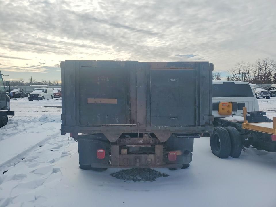 2015 Ford F450 Super Duty Flatbed Truck