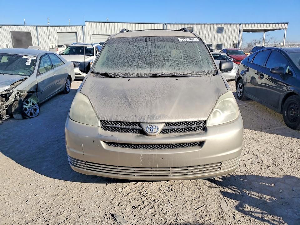 2004 Toyota Sienna ce