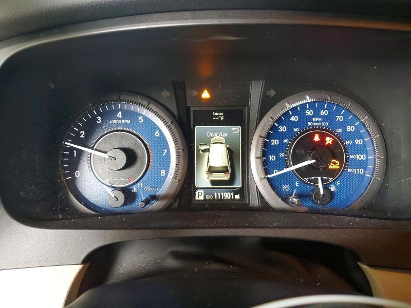 2015 Toyota Sienna xle Premium 8-passenger