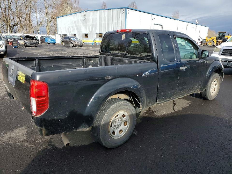 2011 Nissan Frontier s
