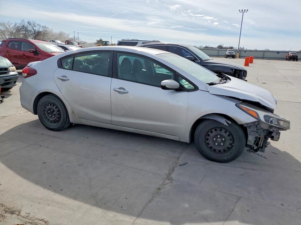 2017 KIA Forte lx
