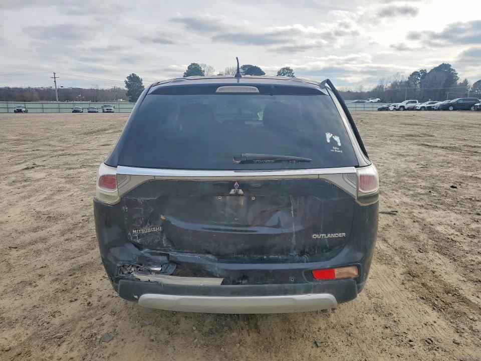 2015 Mitsubishi Outlander se