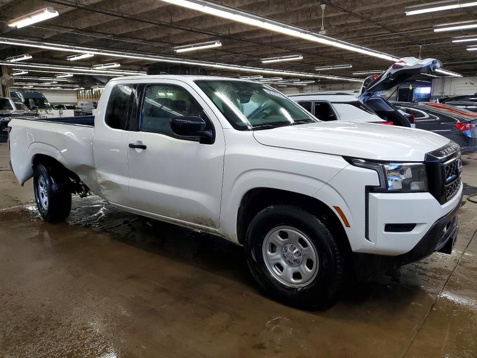 2023 Nissan Frontier s