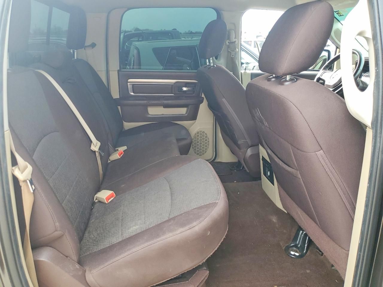 2016 Dodge Ram 1500 slt