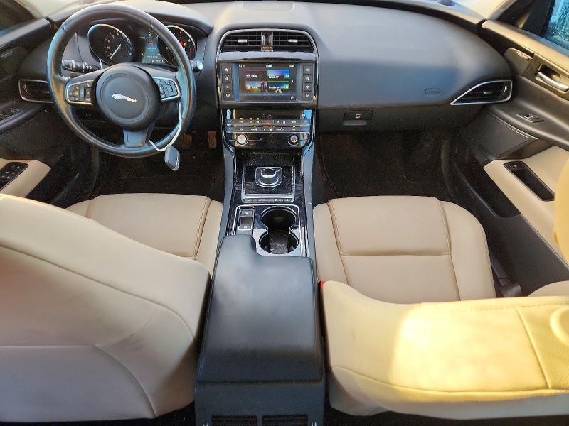 2017 Jaguar Xe Premium