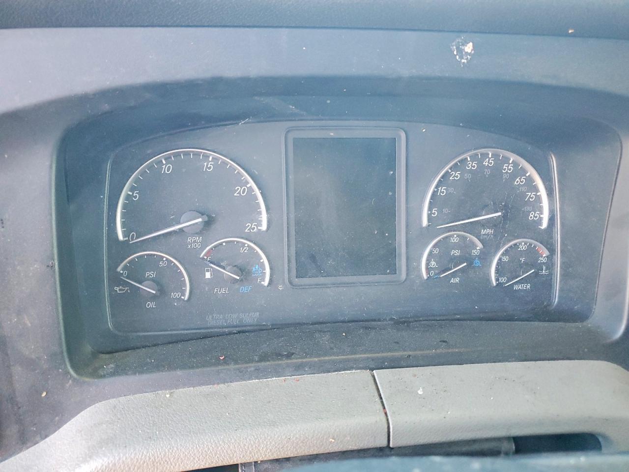 2018 Freightliner Cascadia 126 Semi Truck